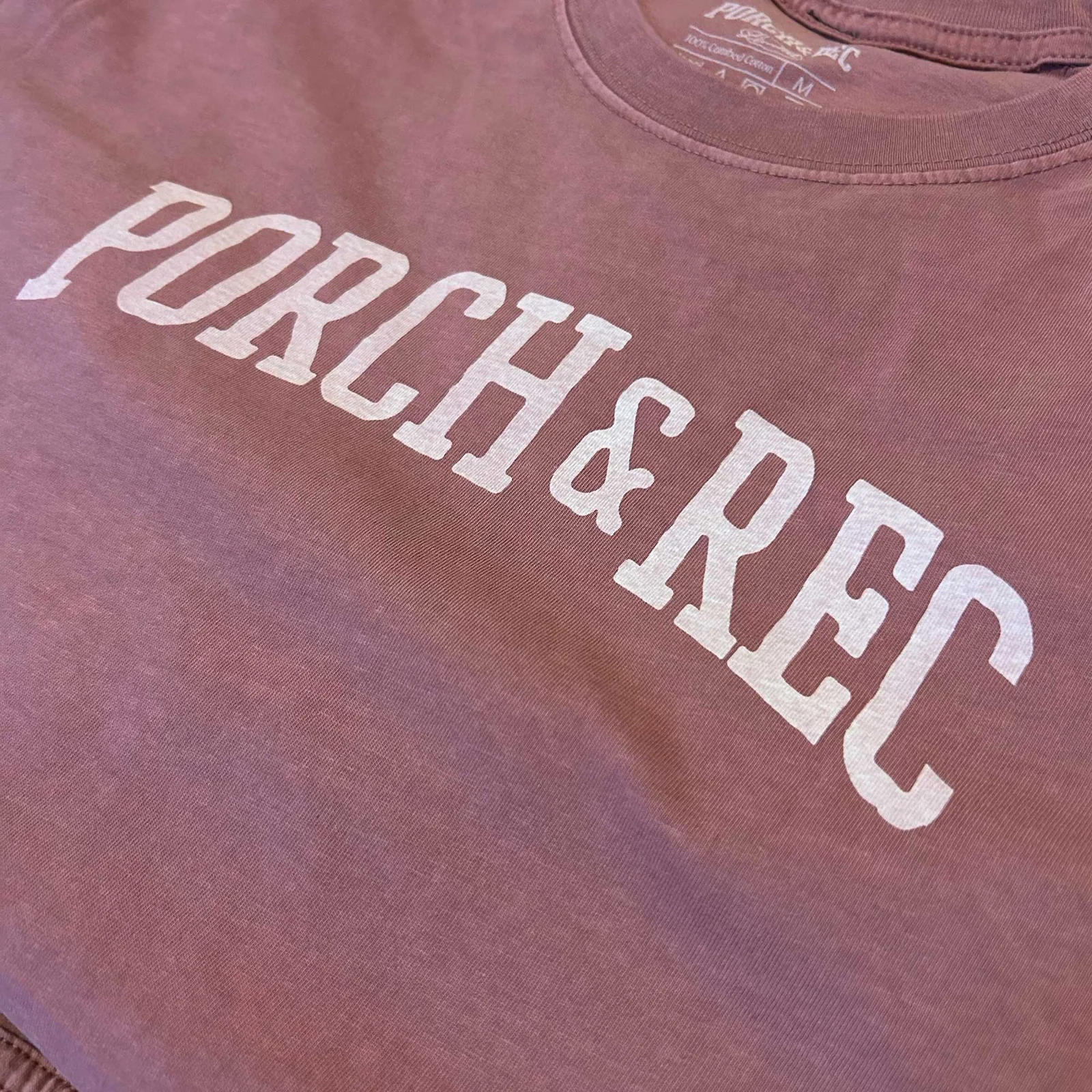 Faded Collegiate Tee in Faded wine